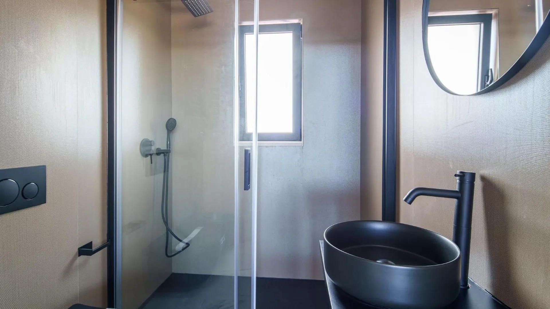 Welcomely - Affittacamere Seamphony Light Rooms Olbia 0*,  Italy