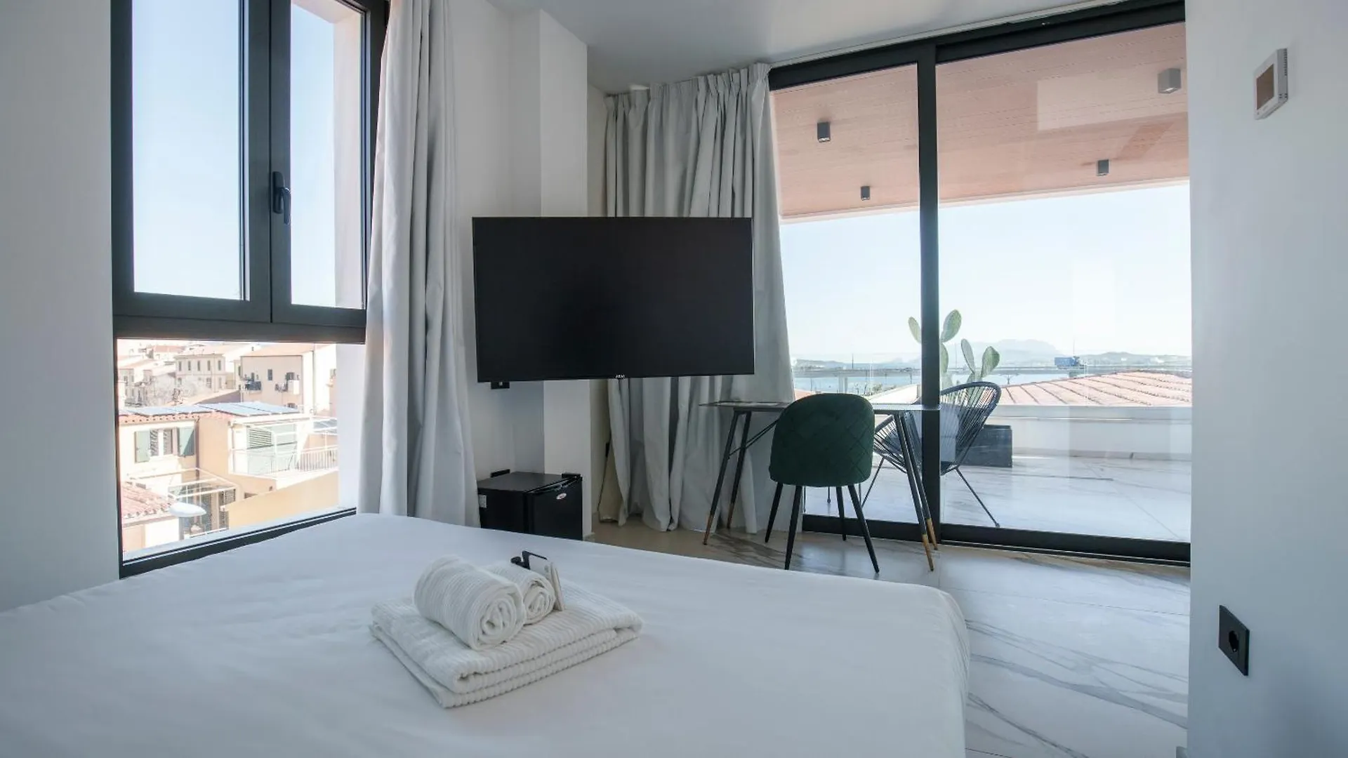 Welcomely - Affittacamere Seamphony Light Rooms Olbia Italy